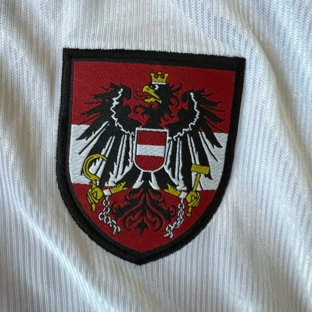 Vintage Austria Home Jersey - Picture 5 of 6